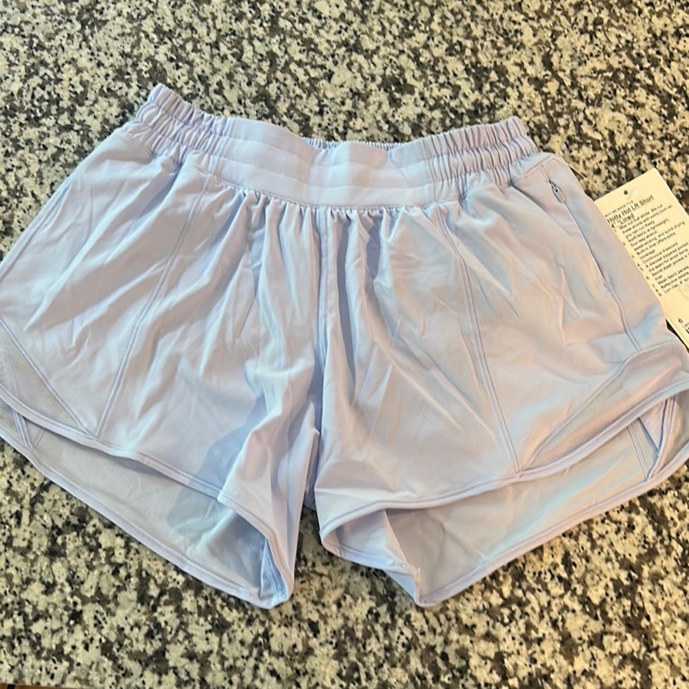 Lululemon Hotty Hot 4” short
